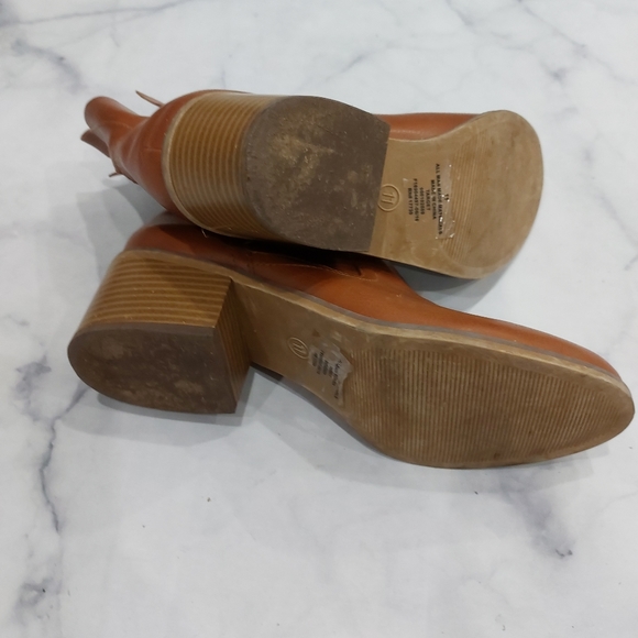 Mossimo Supple Vegan Leather Caramel Chelsea Heel Block Booties - Picture 4 of 7